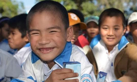 Đắk Nông: Học trò các xã vùng sâu nhận 96.000 ly sữa