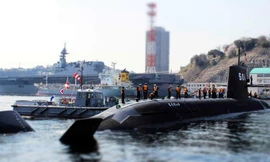 Lộ ảnh nóng tàu ngầm ‘Rồng đen’ của Nhật Bản