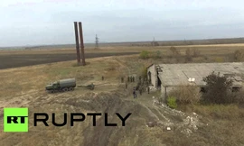 [VIDEO] Ly khai miền Đông Ukraine rút pháo vùng giới tuyến