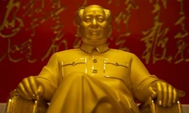 Mao Trạch Đông được đúc tượng vàng ròng