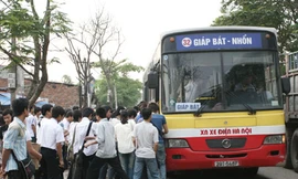 Công suất khai thác của xe buýt đã chạm trần