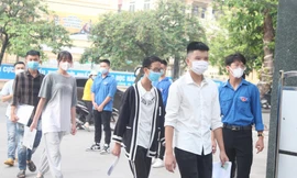 Thí sinh tỉnh Lạng Sơn dự thi tại Tỉnh Bắc Giang. Ảnh Nguyễn Thắng