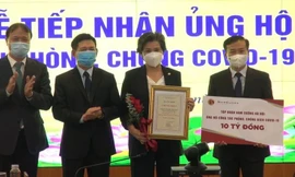 Tập đoàn Nam Cường đã trao tặng 10 tỷ đồng vào Quỹ vắc xin phòng chống covid-19 