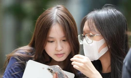 Thí sinh Hà Nội trong ngày làm thủ tục dự thi ảnh: Hoàng Mạnh Thắng