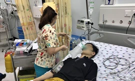 Nam sinh đã dần tỉnh sau khi được cấp cứu kịp thời (ảnh: BVCC)