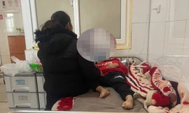 Nhiều học sinh đau bụng sau bữa trưa phải nhập viện ở Thanh Hoá: Nhà trường, phường báo cáo số liệu không đúng