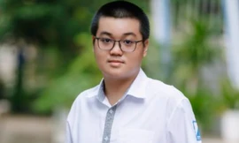 Thủ khoa lớp 10 của Hà Nội, em Nguyễn Hoàng Minh Quân. Ảnh: NVCC