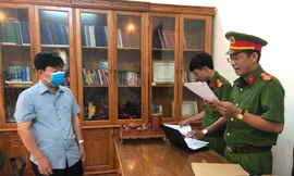 Bắt tạm giam Giám đốc CDC Cà Mau liên quan đến Cty Việt Á