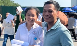 CẬP NHẬT: Đề thi, gợi ý đáp án môn Ngoại ngữ thi lớp 10 ở Hà Nội