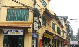 Phố Tạ Hiện sau khi cải tạo mặt đứng. Ảnh: Minh Tuấn