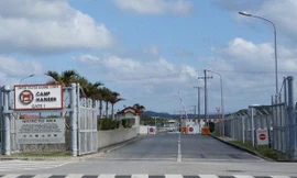 Hơn 180 ca mắc COVID-19 đã được phát hiện tại căn cứ quân sự Hansen của Mỹ tại tỉnh Okinawa, Nhật Bản. Ảnh: Mainichi.