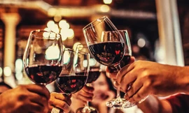 Mẹo uống rượu bia an toàn, tránh say ngày Tết