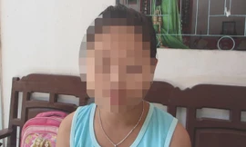 Khởi tố vụ án phụ huynh 'nựng' nữ sinh lớp 4