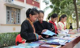 Xây dựng tủ sách cộng đồng cho các xã vùng đồng bào dân tộc thiểu số