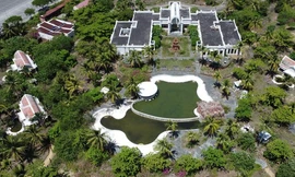 Resort triệu đô bỏ hoang ven biển Đà Nẵng