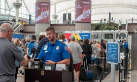 Nhân viên sân bay 'cầm nhầm' đồng hồ Rolex 