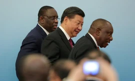 Trung Quốc cho biết họ đang thúc đẩy quan hệ với châu Phi (Ảnh: QZ).