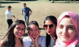 Minh Anh là sinh viên 5 tốt của Thành phố Hà Nội 2018. 