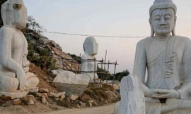 Quân đội Myanmar đang xây tượng Phật bằng cẩm thạch lớn nhất thế giới. Ảnh: Reuters.
