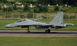 Lộ diện máy bay tác chiến điện tử J-16D của Trung Quốc, đối thủ của Boeing EA-18G