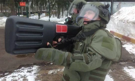 Súng điện từ cầm tay Stupor. Ảnh: Defence View