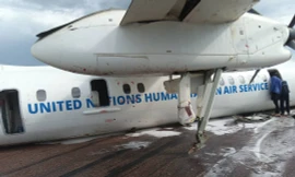 Máy bay chở 38 người phải hạ cánh bằng bụng