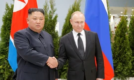 Tổng thống Putin chào đón Chủ tịch Kim trong chuyến thăm lịch sử đến Nga