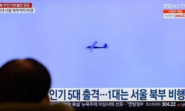 Truyền hình Hàn Quốc phát sóng hình ảnh UAV được cho là của Triều Tiên xâm phạm lãnh thổ. Ảnh: Yonhap