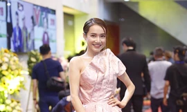 Nhã Phương giảm 15 kg sau sinh, được Trường Giang luôn bên cạnh hỗ trợ