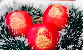 Táo tại cửa hàng trái cây nhập khẩu ở TP HCM. Ảnh: Mia Fruit.