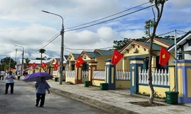 Thanh Hóa: Nhiều hộ nghèo sinh sống trên sông được lên bờ, an cư