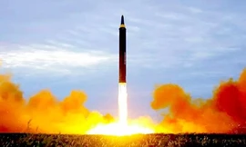 Triều Tiên phóng tên lửa Hwasong-15 trong năm 2017