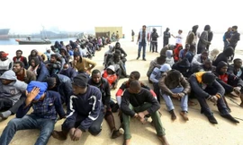 Các đối tượng buôn người bị bắt. Ảnh minh họa năm 2018