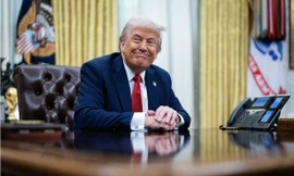 Ông Trump ký loạt sắc lệnh về thủy sản, tham vọng 'nước Mỹ trên hết'