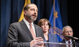Bộ trưởng Y tế Mỹ Alex Azar. Ảnh: POLITICO