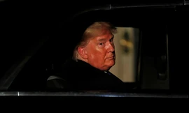 Báo cáo được công bố trong lúc Tổng thống Trump đang có chuyến công du nước ngoài. Ảnh: Reuters.