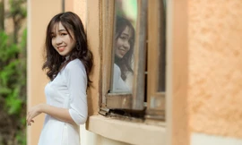 Tại trường, Thanh Thúy là phó bí thư của lớp và là ủy viên Ban chấp hành đoàn trường, đồng thời cũng tích cực tham gia câu lạc bộ nhảy và câu lạc bộ tình nguyện.