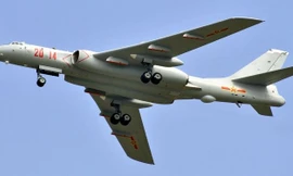 Lộ diện máy bay ném bom mới nhất của Trung Quốc vừa tập trận trên Biển Đông