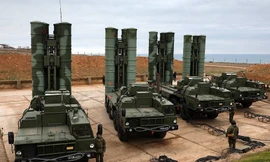 Hệ thống phòng thủ tên lửa S-400 của Nga. Ảnh: Tass
