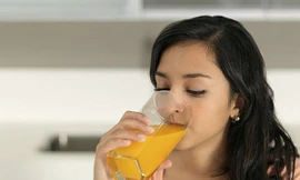 Bạn sẽ phải ‘trả giá đắt’ nếu phạm phải những sai lầm này khi uống nước cam