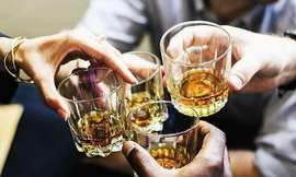 Bất ngờ với những thực phẩm giúp giải rượu bia vô cùng hiệu quả, không phải ai cũng biết