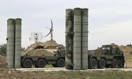 Hệ thống phòng thủ tên lửa tầm xa S-400 của Nga.
