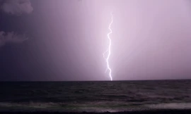 Người đàn ông bị sét đánh khi du lịch ở Biển Đen 