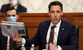 Thượng nghị sĩ Josh Hawley của bang Missouri là thượng nghị sĩ đầu tiên tuyên bố sẽ phản đối kết quả bầu cử trong cuộc họp lưỡng viện ngày 6/1. Ảnh: AP.