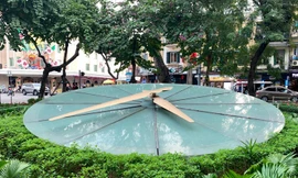 Đồng hồ 20.000 USD 'chết' bên Hồ Gươm