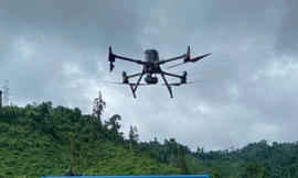 Camera quét thân nhiệt tìm nạn nhân ở Rào Trăng 3 