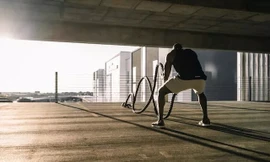 Xôn xao công ty chi tiền thưởng cho nhân viên… giảm cân