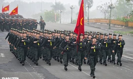 Ngắm những 'bóng hồng' của lực lượng CSCĐ luyện tập diễu binh, diễu hành