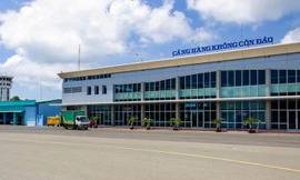 Bộ Giao thông nói về vé máy bay đi Côn Đảo khan hiếm, giá cao
