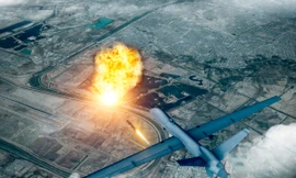 Ảnh minh họa máy bay không người lái phóng tên lửa nhằm vào mục tiêu mặt đất. Nguồn: Business Live Middle East